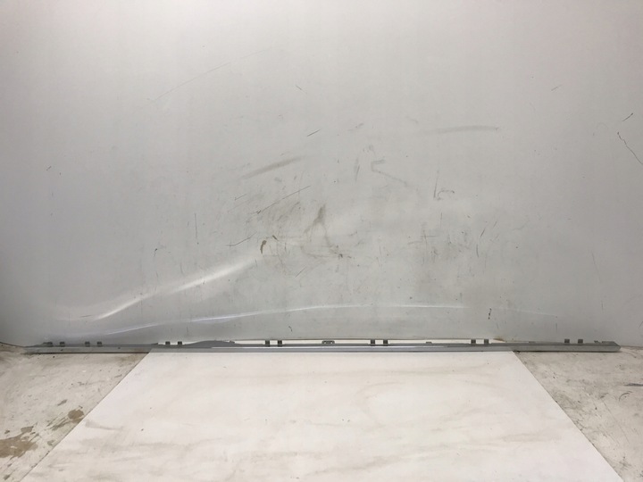 фото №1, Tesla модель s планка пороговая правая 1025042-00-g