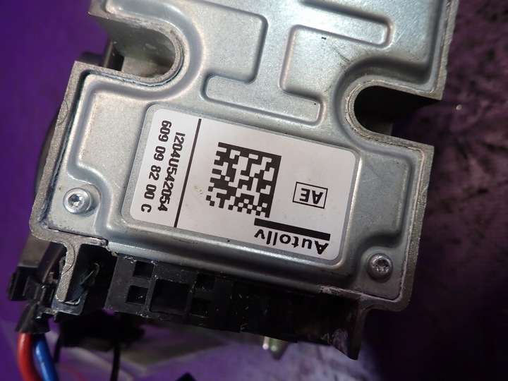 фото №4, E-klasa w211 pas безопасности левый p 609098200c