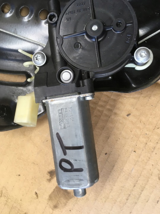 фото №8, Механізм скла праві лівий зад audi a5 8t cabrio