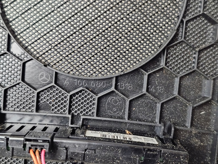 фото №5, Захист сітка динаміка консолі панелі mercedes w166 ml gle a1666801318