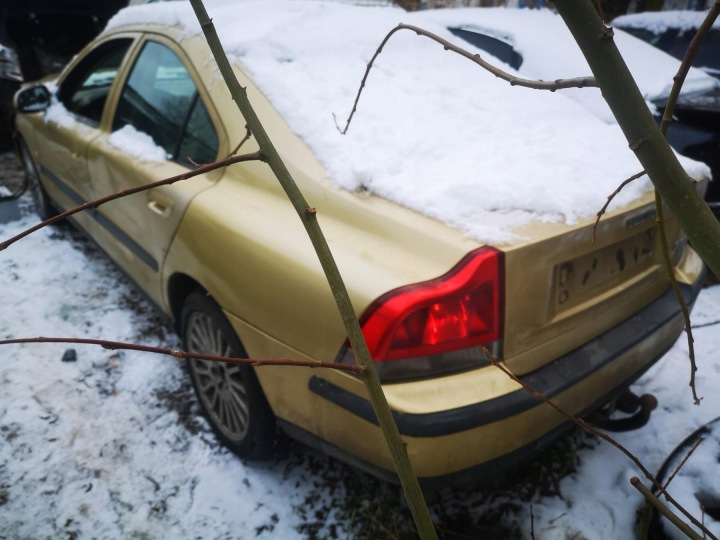 фото №7, Volvo s60 стекло дверь - передние правое 2002 2.4l