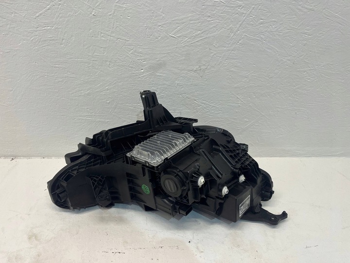 фото №11, Volvo ex30 лампа левая полный led 23 -