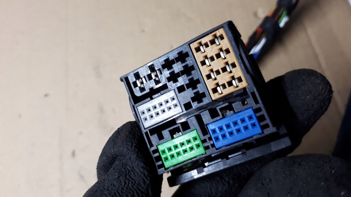 фото №7, A4 b9 рестайлінг штекер роз'єм радіо 8x0035444 a5 8w