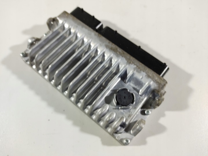 фото №8, Lexus is300h 13r комп'ютер двигуна 89661-53p70