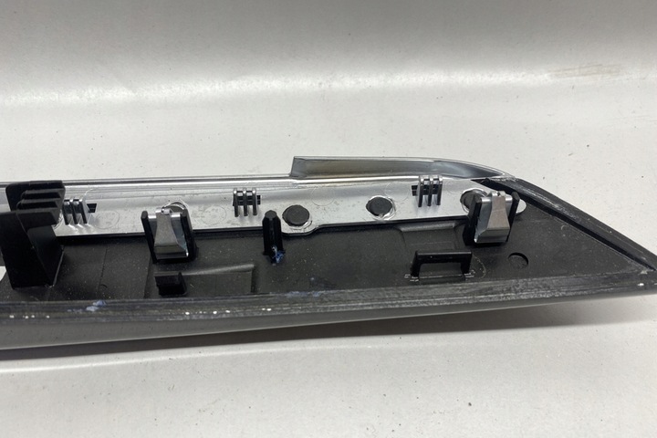 фото №9, Планка декоративна обшивка задніх правих двері bmw 7 f01, f02 9115576 4.4l