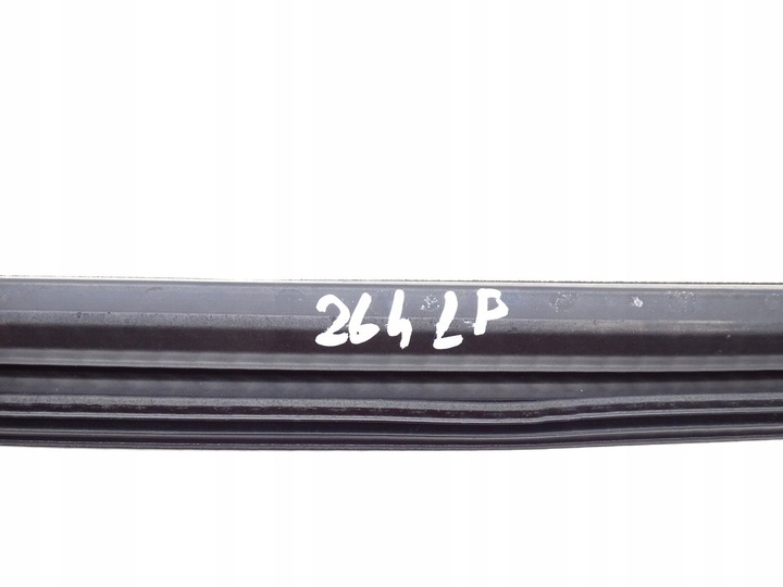 фото №10, Прокладка дверь левый перед audi a4 b9 8w0837479