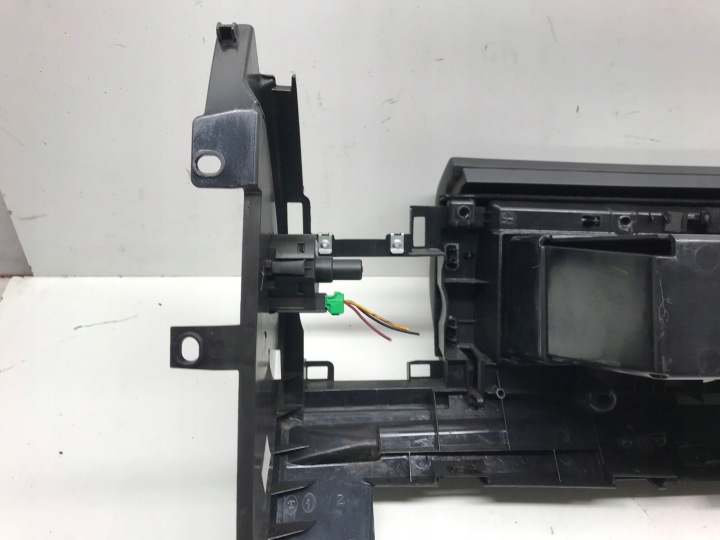 фото №12, Бардачок пасажира land rover discovery iv l319 євро 9h2204268a