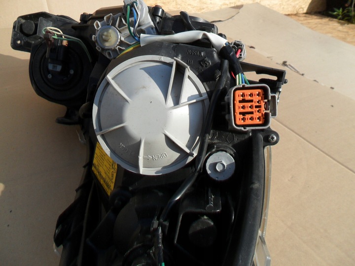 фото №12, Subaru legacy outback 09- ксенон фара левый