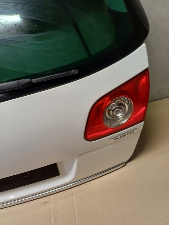 фото №5, Крышка багажника vw passat b6 цвет lb9a