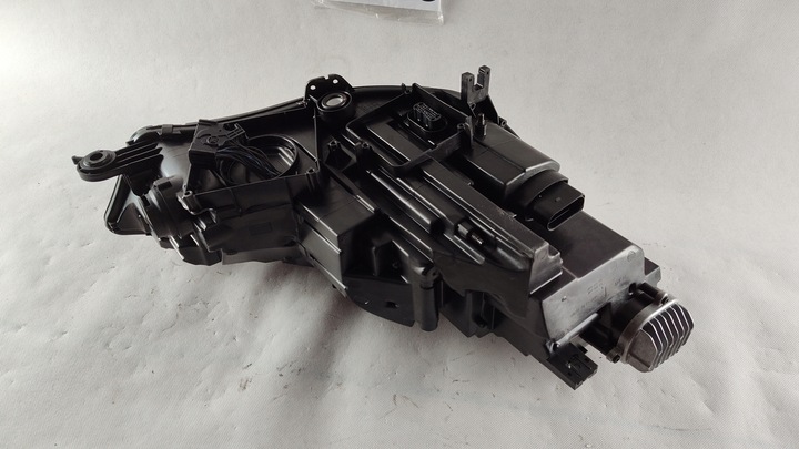 фото №11, Audi a4 b9 8w0 полный led левый фара лампа левая