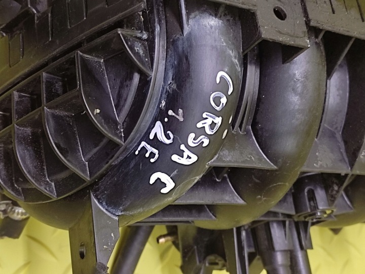 фото №9, Opel corsa c 1.2 колектор впускний  0280600018