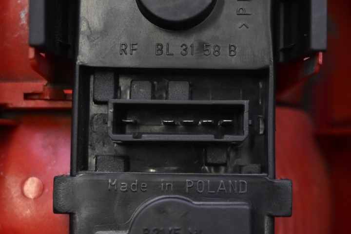 фото №7, Фара левая зад задняя 4b9945095d audi a6 c5 универсал 97-01