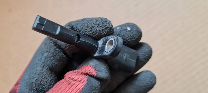 фото №9, A4 b9 8w датчик колеса abs зад 4m0927807c a5 8w vw audi