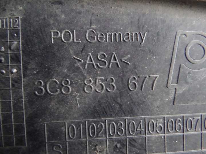 фото №14, Решітка середня бампера vw passat cc 3c8853677
