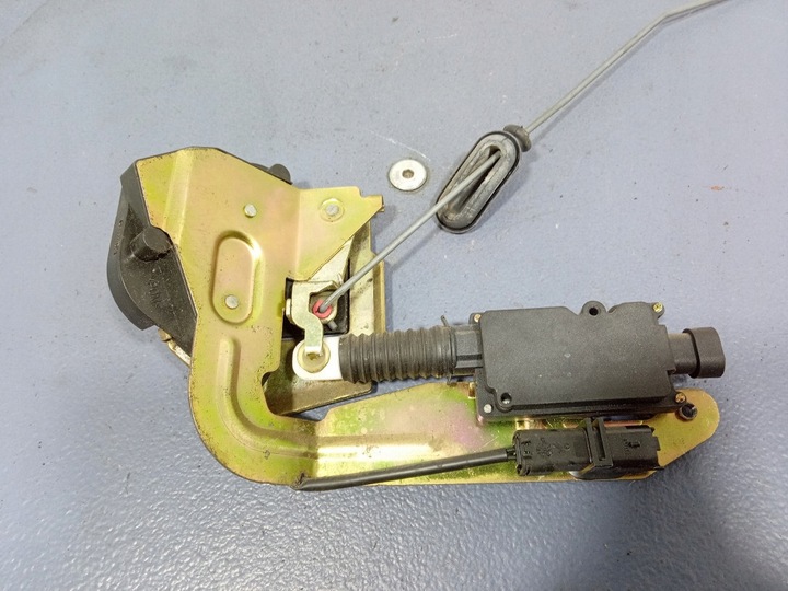 фото №5, Peugeot 807 citroen c8 fiat ulysse замок дверь сдвижных правые