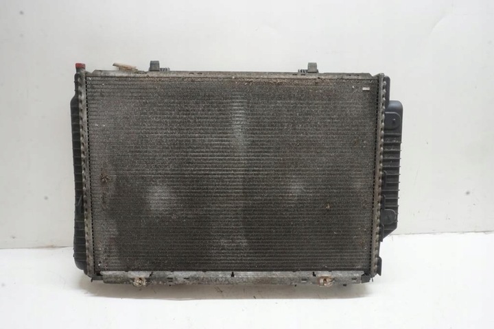 фото №1, Радиаторов воды mercedes clk w208