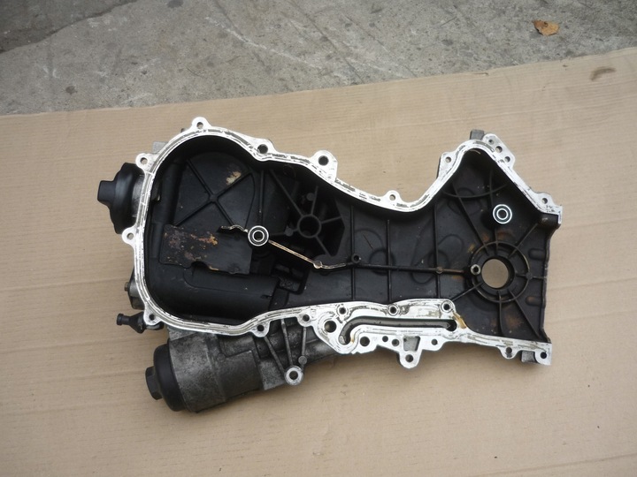 фото №11, Корпус розподільний вал vw golf v 1.4 fsi bln bkg 03c109211e справна