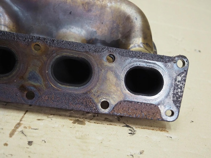 фото №9, Коллектор выпускной 2.0 16v 307 407 c5 c8 607 ew10