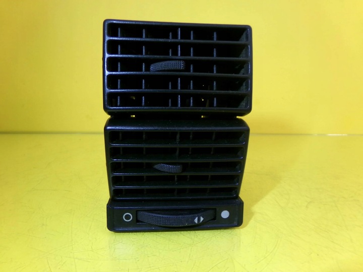 фото №1, Решітка повітропровід перед audi 80 b4 nr352