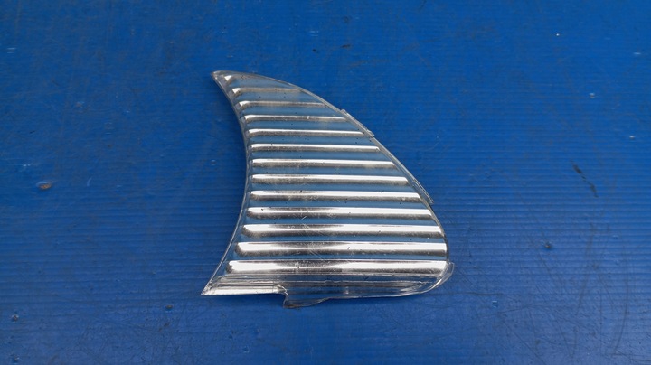 фото №9, Відбивач лінза лампи перед żagiel рамка трикутник плафон bmw e39 рестайлінг