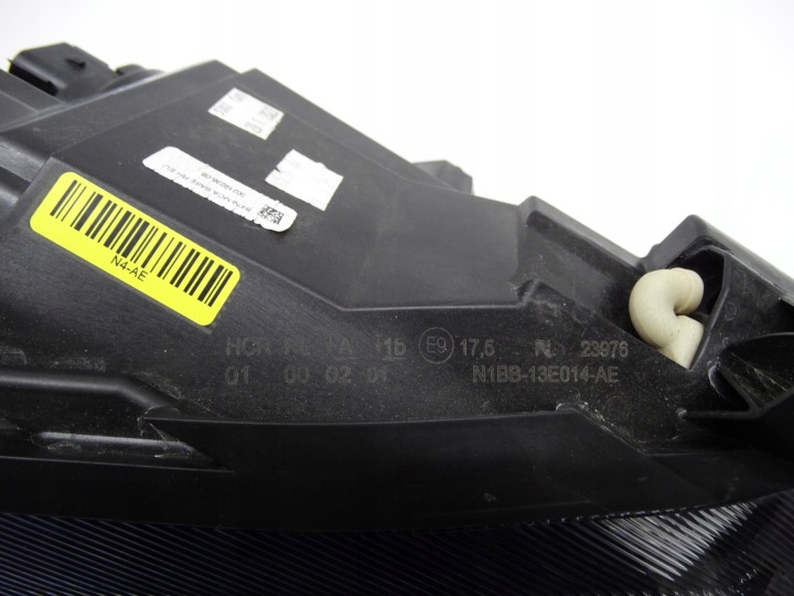 фото №14, Ford fiesta mk8 рестайлинг 21-23 полный led n1bb-13e014-ae
