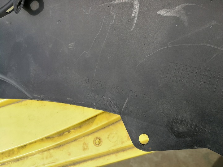 фото №10, 2538850565 спойлер накладка спойлер бампера передней mercedes w253 glc