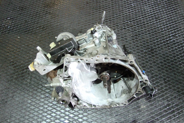 КОРОБКА ПЕРЕДАЧ CITROEN C4 PEUGEOT 307 1.6 HDI 20DM75