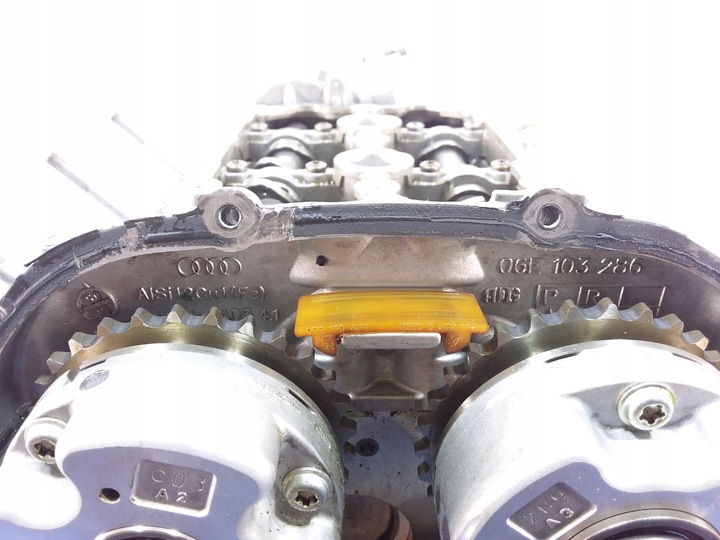 фото №4, Audi a8 d4 3.0 tfsi crec головка правая 06e103404aa