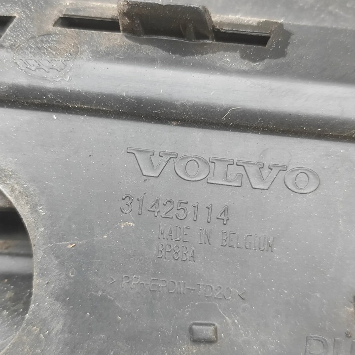 фото №6, Volvo s60 ii права молдинг передньої бампера 2017 31425114