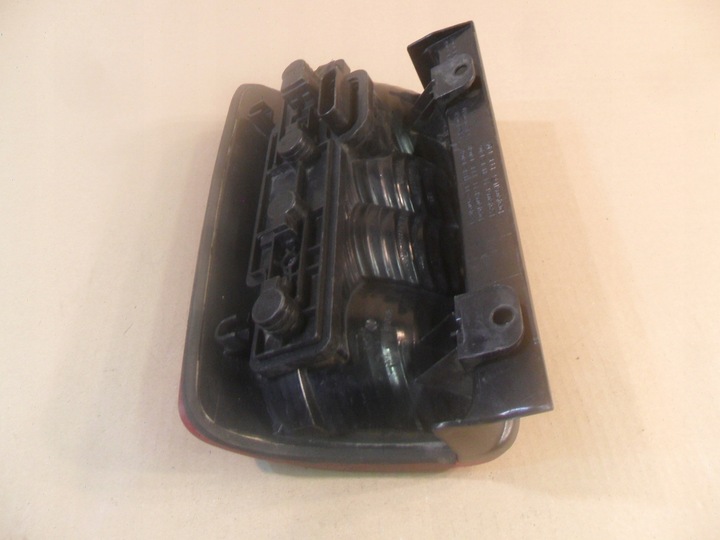 фото №14, Лампа права зад 2k0945258a volkswagen caddy iii