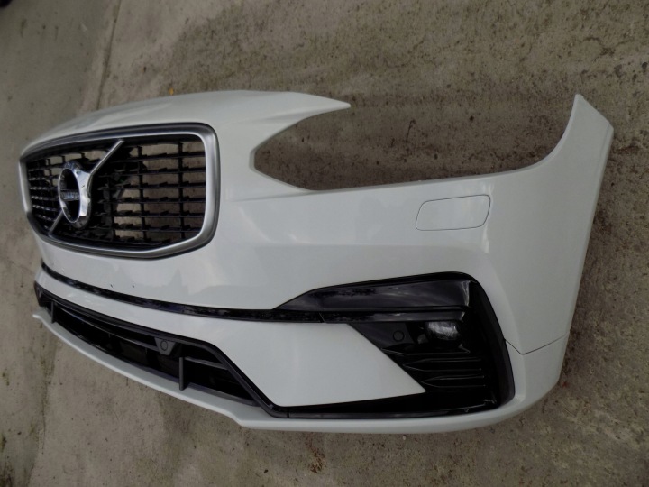 фото №7, Volvo s90 v90 ii r-design 2020- бампер перед комплектний 4 x pdc лак 614