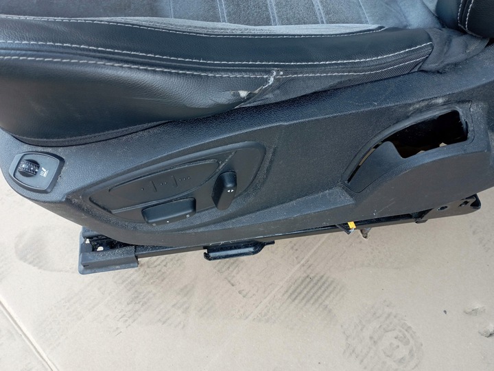 фото №10, Renault laguna iii 3 універсал сидіння комплект підігрів напівшкіра європа