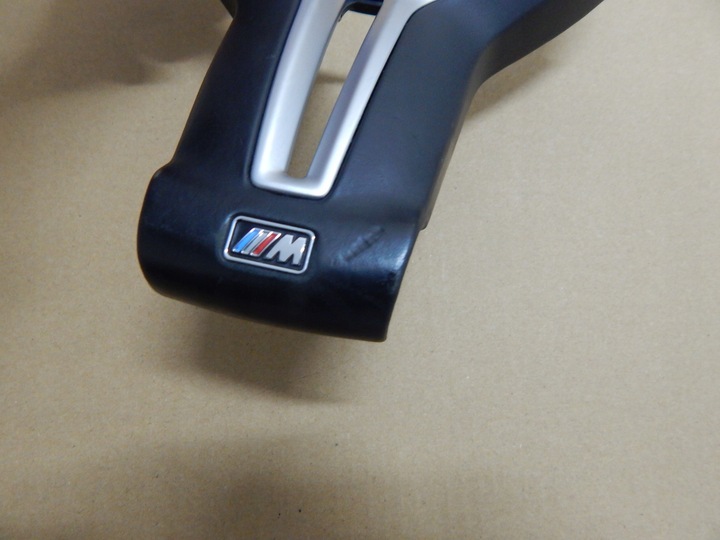 фото №6, Bmw f80 f82 m3 m4 - накладка важіль кермо оригінал