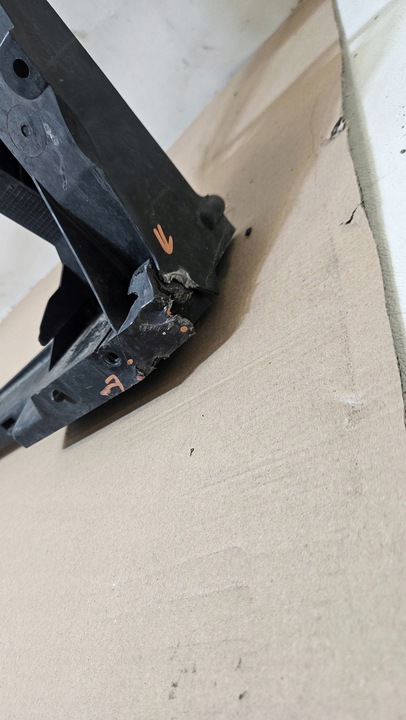 фото №9, Pas перед переднее усилитель audi a4 b9 8w 8w0805594