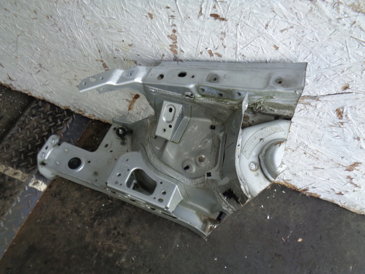 фото №2, Vw golf v vi plus 5m0 фартук четверть правая перед