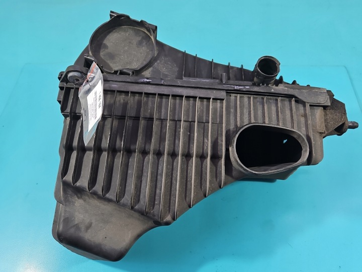 фото №8, Корпус фільтра повітря audi q7 i 4l 7l6129601a 4.2 v8 fsi