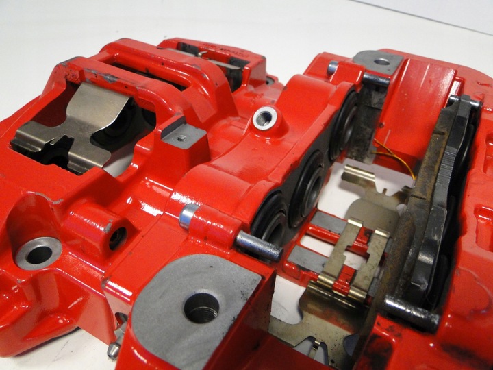 фото №10, Mercedes amg gt 192 sl 232 суппорт тормозной переднее правые левый amg