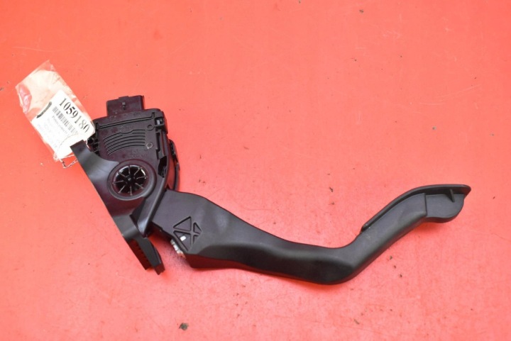 фото №6, Потенциометр педаль газа 9671433780 peugeot 208 1 i 1.2 vti 82 km 12-16