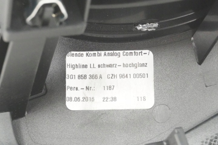 фото №10, Панель приладів vw passat b8 gte 3g0920754b