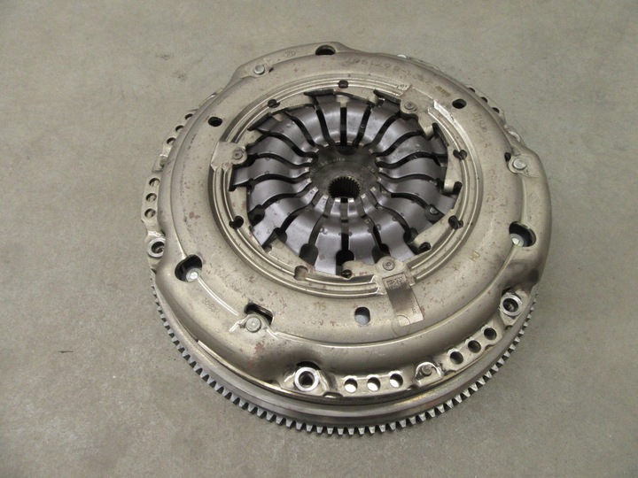 фото №14, Зчеплення двомасовий маховик притиск диск bmw f39 x2 f40 f45 f48 x1 b38a15 8698751