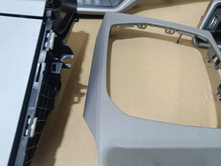 фото №11, Декоры планки панель bmw g20 g21