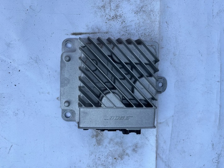 фото №1, Усилитель радио renault scenic iv bose 280632549r