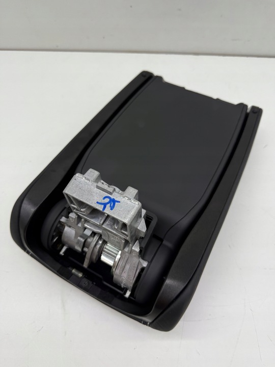 фото №14, Audi a6 s6 s7 c7 s-line подлокотник ze бардачком туннеля среднего чёрный!