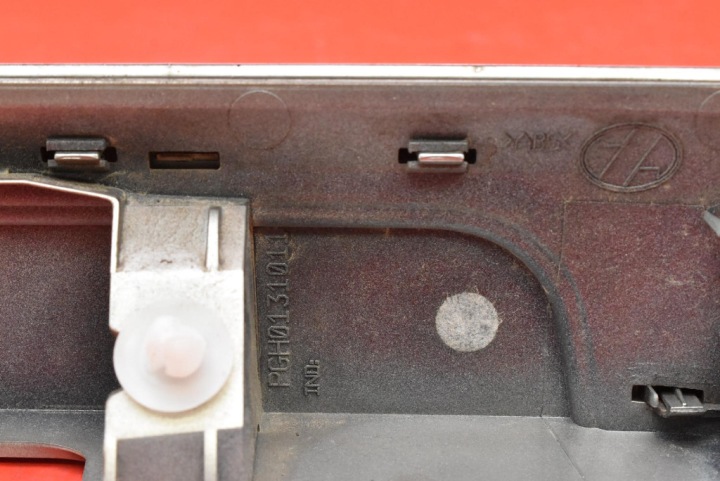 фото №9, Накладка ручка крышки зад задняя kchc хром 9684450277 citroen c3 picasso 1 i