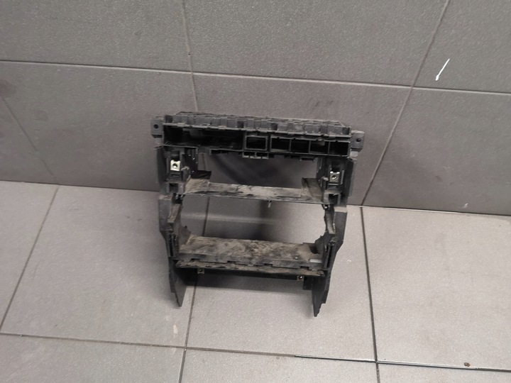 фото №1, Рамка радио корзина audi a4 b6 8e0858005e