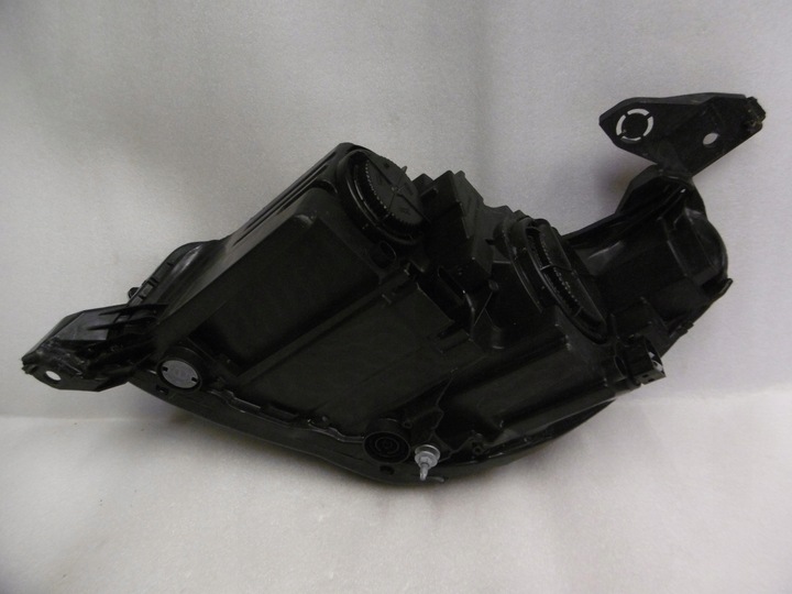 фото №9, Opel corsa f - лампа передня права