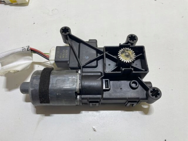 фото №4, Моторчик панорамы 0390200075 peugeot 308 t7 sw