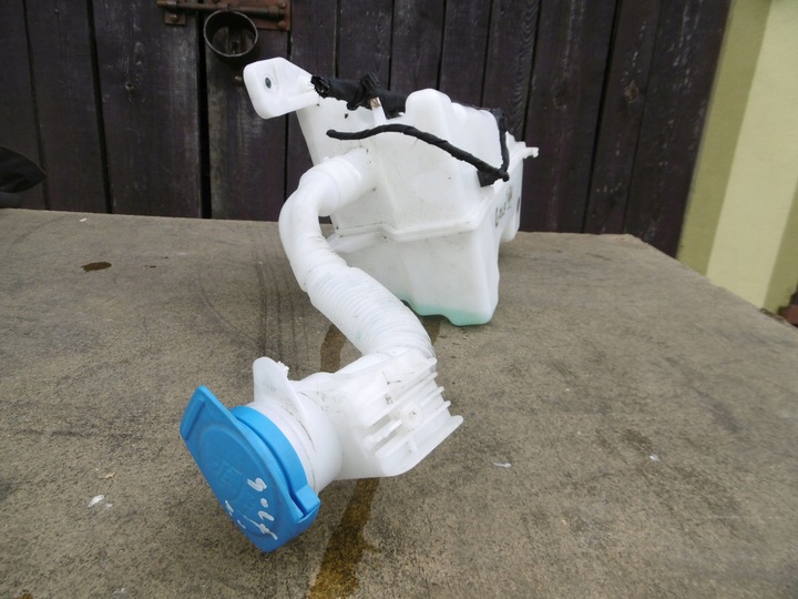 фото №7, Бачок склоомивача vw golf vii xeonon європа