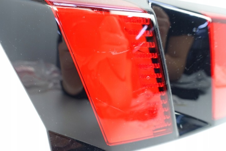 фото №6, Лампа левая зад led peugeot 3008 ii 9810477880