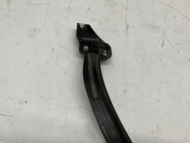 фото №9, Rav4 v планка крила заднього праві зад